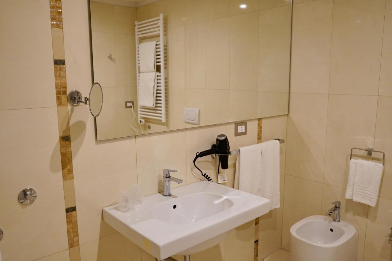 Toscana Sport Resort Calambrone Εξωτερικό φωτογραφία
