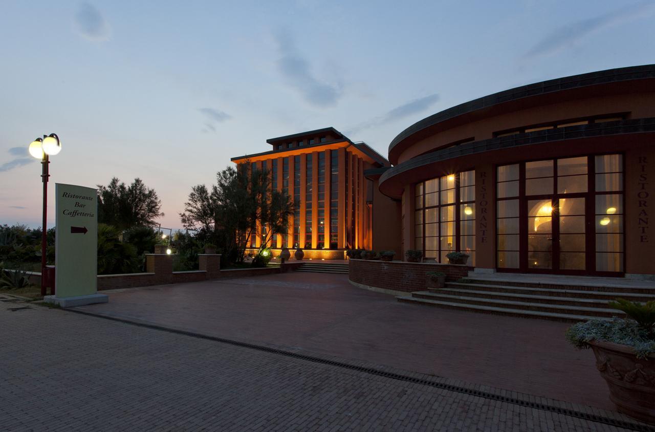Toscana Sport Resort Calambrone Εξωτερικό φωτογραφία