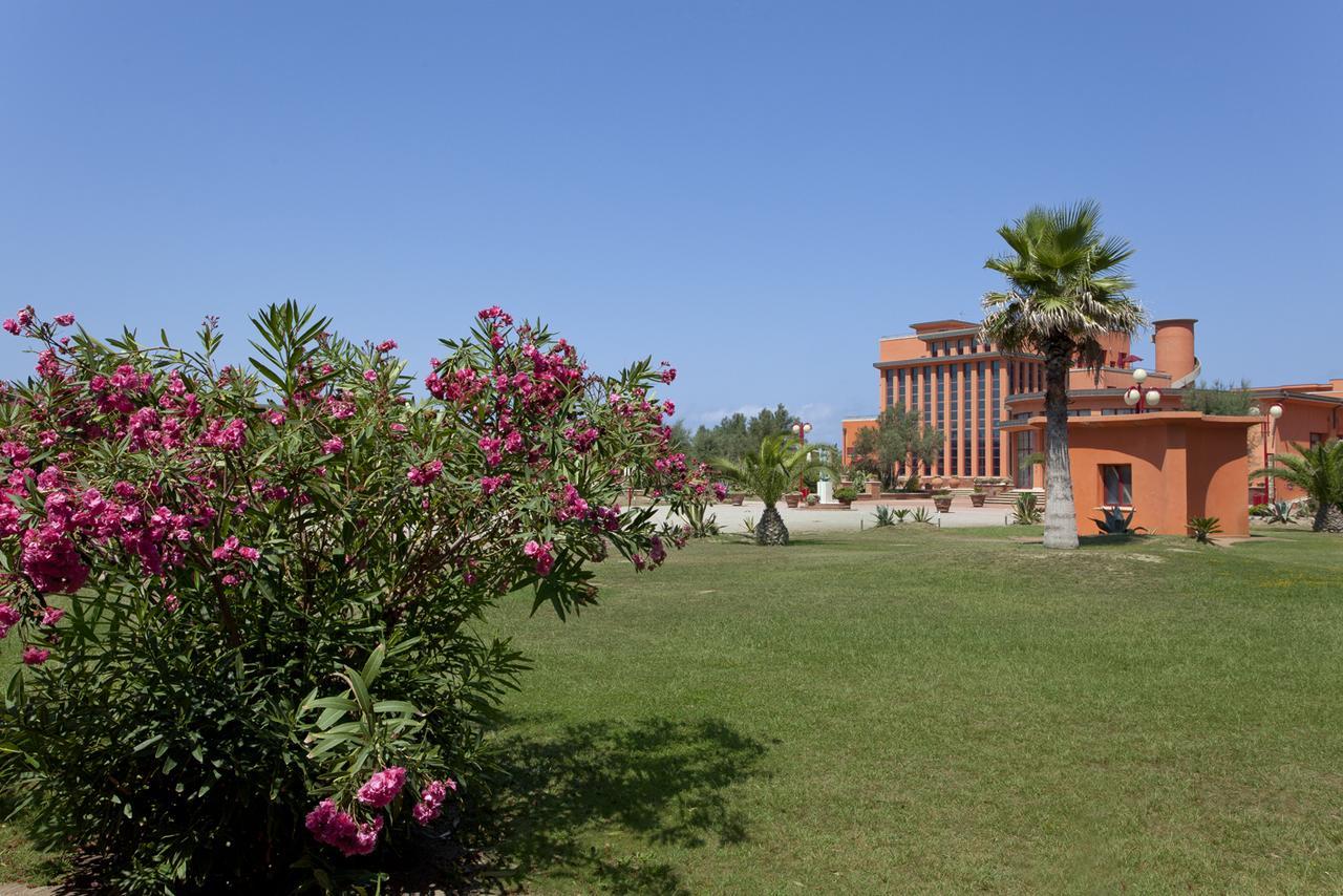 Toscana Sport Resort Calambrone Εξωτερικό φωτογραφία